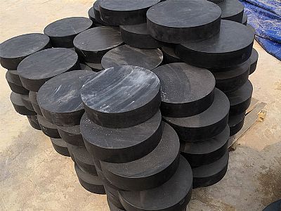 西区板式橡胶支座由若干层橡胶片与薄钢板经加压硫化